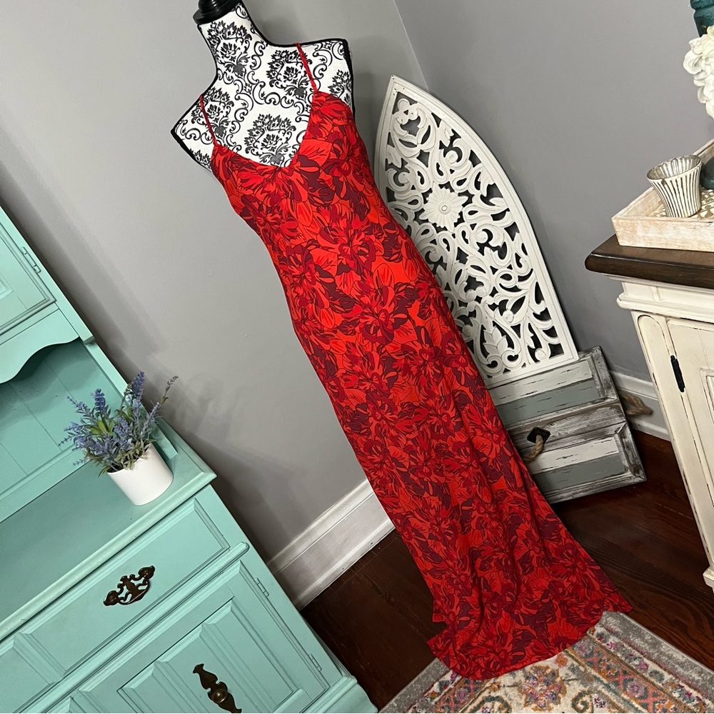 Lulu’s Sunset The Mood Red Floral Lace Up Maxi Dress Size Medium NWOT Wedding - Picture 3 of 15